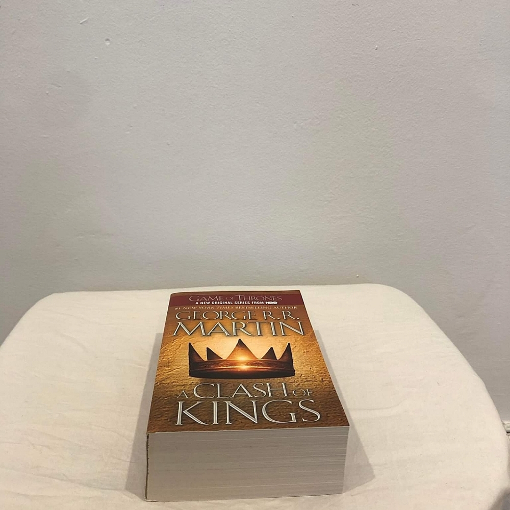 Game of Thrones 5-Book Boxed Set by George R. R. Martin - Picture 9 of 13